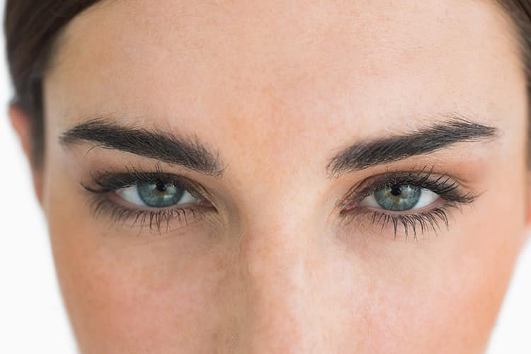 Warum ist das Wachstum der Augenbrauen anders als bei anderen Körperhaaren?